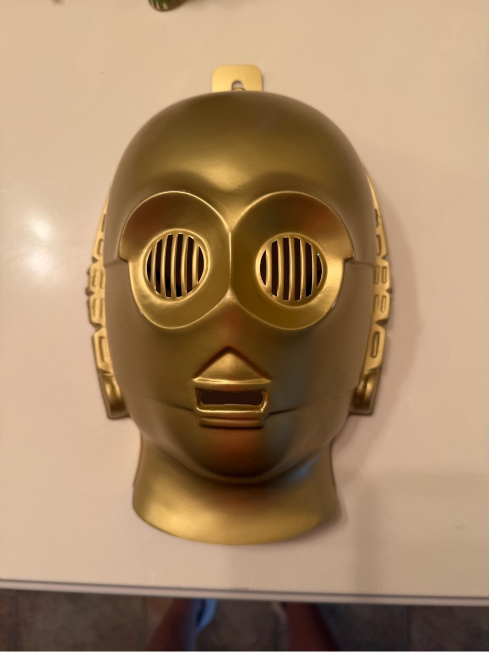 1997 Star Wars c-3PO Rubies Costume Co Plastic Halloween Mask